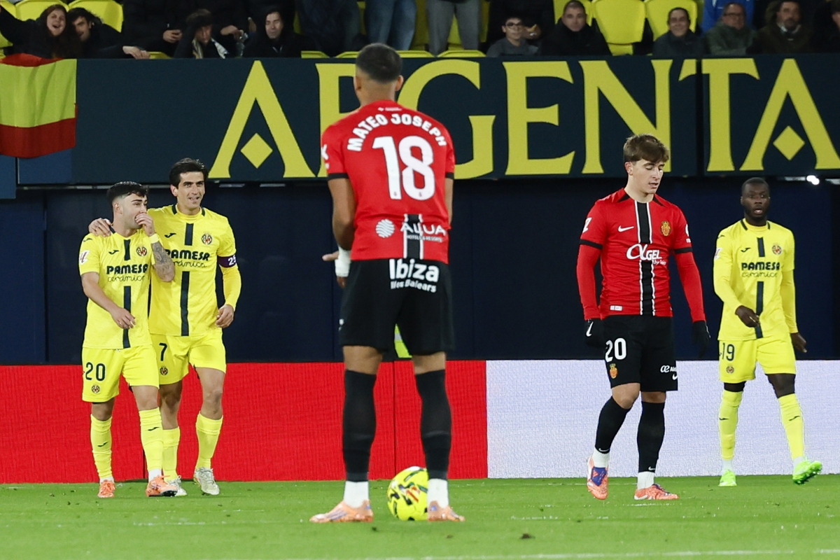 Gerard Moreno, celebrando su gol con Moleiro, en el 1-0 contra el Mallorca.