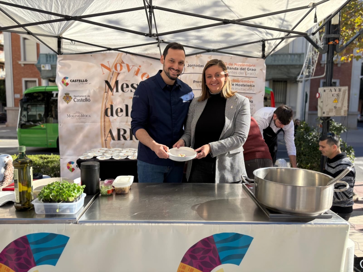 La plaza María Agustina acoge un showcooking del chef Cristian Granero