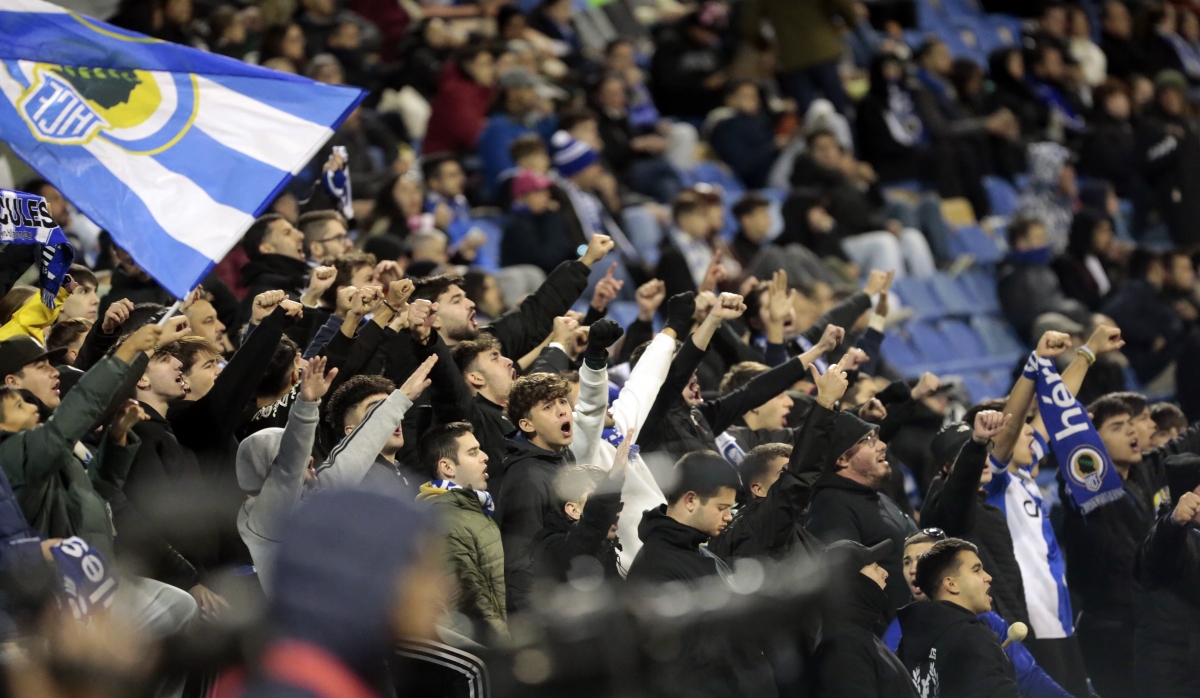 Aficionados del Hércules CF este sábado en el Rico Pérez - Foto: FITO GONZÁLEZ Aficionados del Hércules CF este sábado en el Rico Pérez