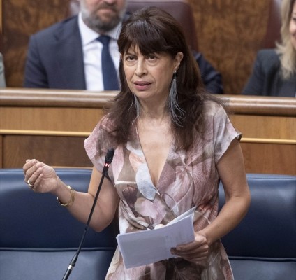 Redondo se defiende de las críticas del PP y afirma que 