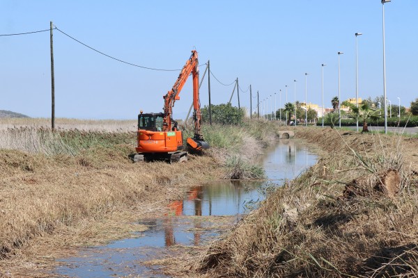 El Consell Agrari de Sagunto actúa en la acequia de Gabau para mejorar la evacuación de aguas