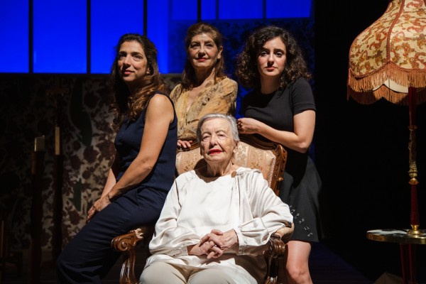María Galiana protagoniza 'Yo solo quiero irme a Francia', un viaje hacia la libertad que atraviesa generaciones