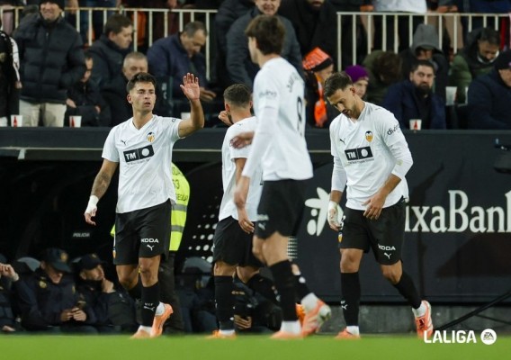 Hugo Duro lleva su mejor su mejor promedio de goles por minuto desde que llegó al Valencia