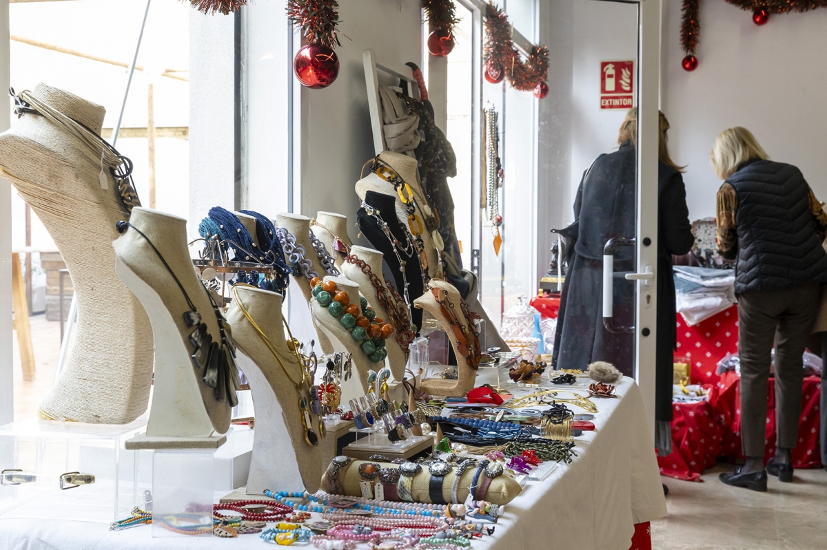 El mercadillo navideño de la Orden de Malta en València 2025, en imágenes