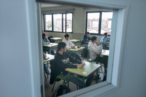 Un tercio del alumnado desfavorecido de la Comunitat logra tener un buen rendimiento