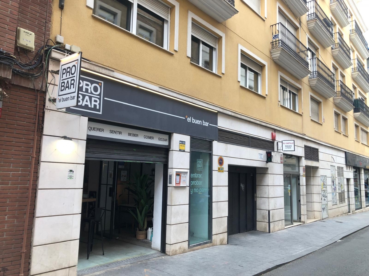 'Santabar' (y la cocina de los Frías) dobla su oferta y llega al centro de Alicante