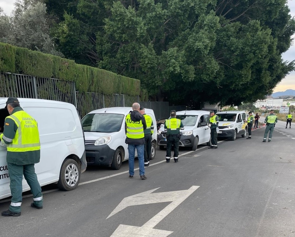 La DGT inicia, en pleno 'Black Friday', una semana de controles a 6.500 furgonetas en las carreteras de la Región de Murcia