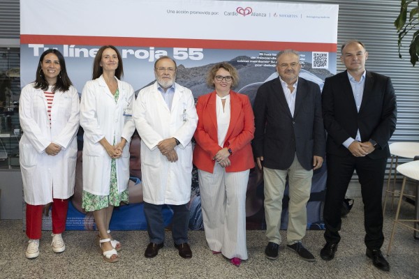 Una línea roja recorre el Hospital Universitario La Paz para fomentar la prevención secundaria del infarto de miocardio
