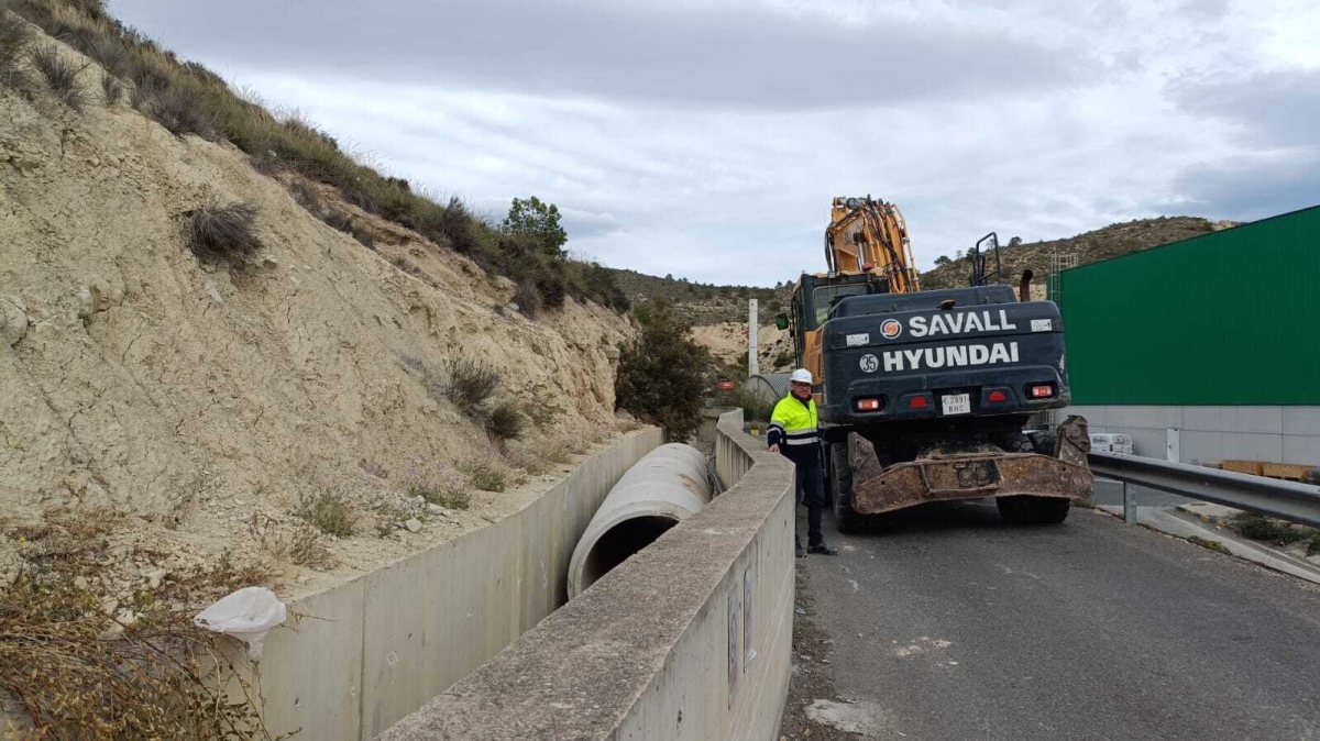 Arrancan las obras de la planta para tratar 30.000 toneladas de muebles o colchones en El Campello