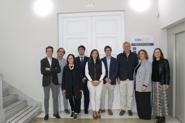Farval impulsa una nueva etapa con su renovada junta directiva y remarcando su compromiso con los asociados