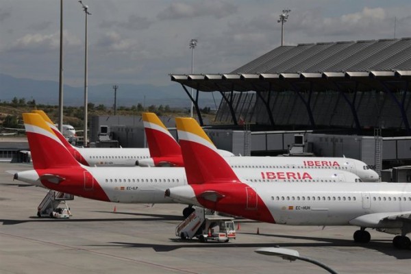 Iberia estudia poner en marcha un ERE voluntario a petición de sus trabajadores