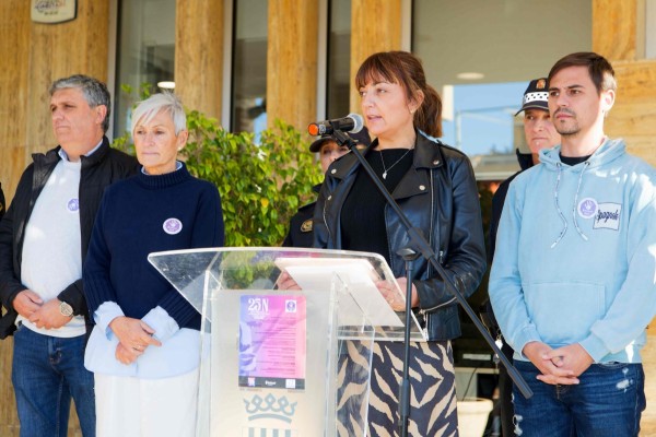 Benicàssim se compromete en el 25N a fortalecer los recursos para erradicar la violencia machista