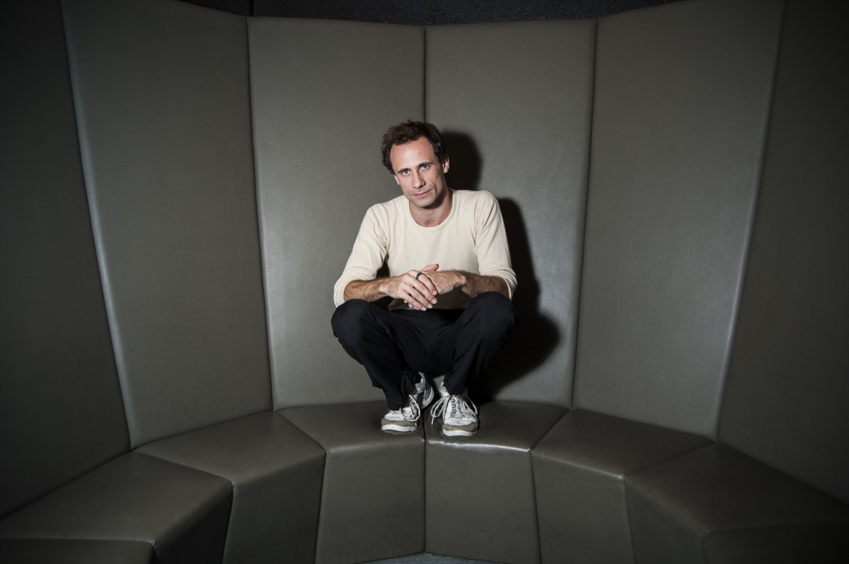 Oriol Pla hace historia y se alza con el Emmy Internacional a mejor actor por 'Yo, adicto'