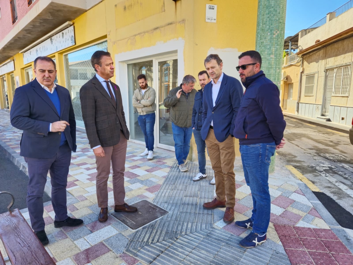 Sucina renueva sus aceras con una inversión de 223.000 euros