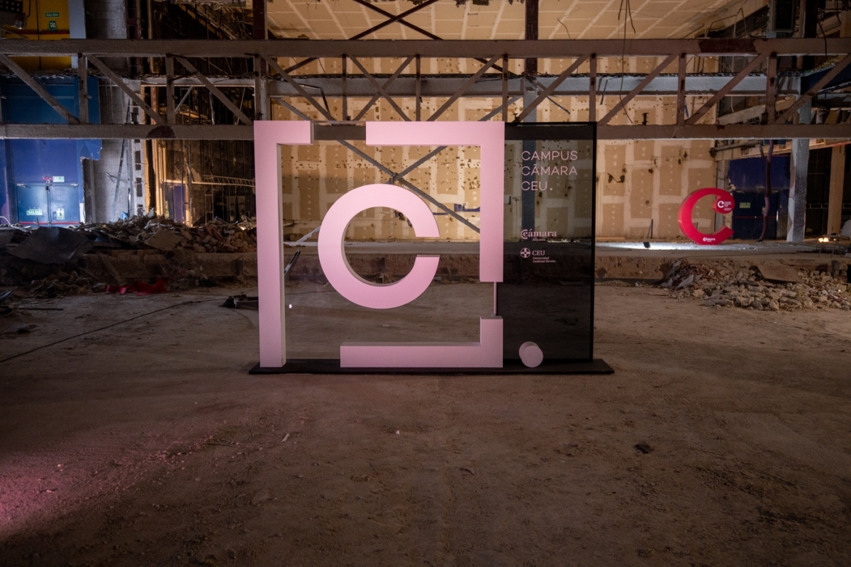 Las obras de la nueva sede de la Cámara de Comercio de Alicante, durante su inicio. 