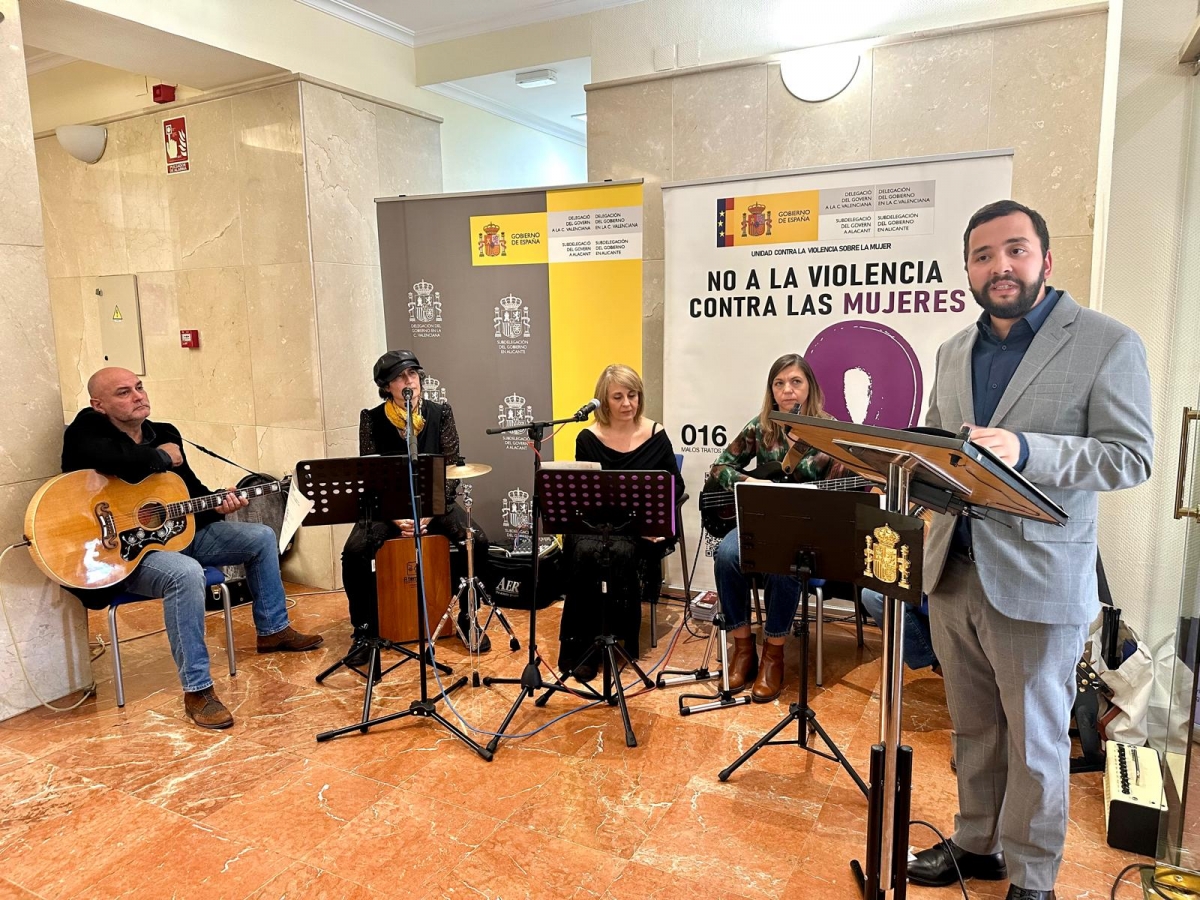 El subdelegado del Gobierno, Juan Antonio Nieves, en el desarrollo del acto. - 