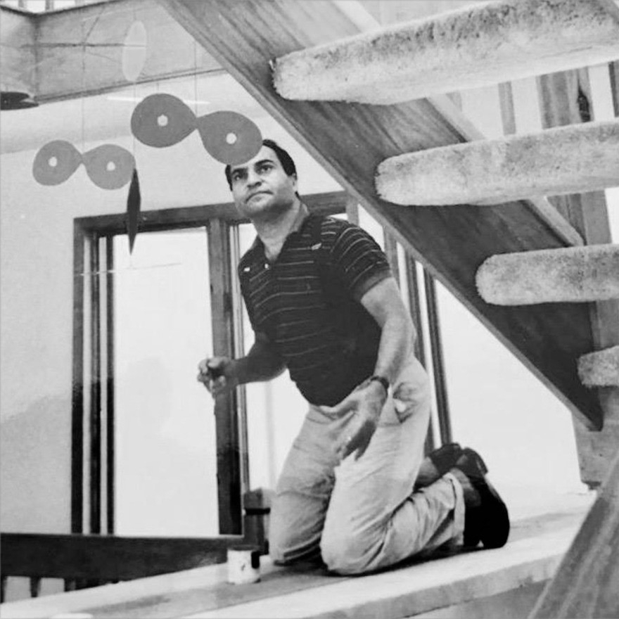 El Gaya inaugura la primera gran muestra en España dedicada a Manuel Marín,  el cotizado escultor ciezano que se codeó con Warhol en Nueva York