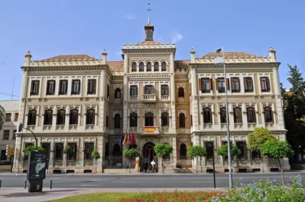Los nuevos estatutos de la UMU no superan el corte y la universidad repetirá la votación