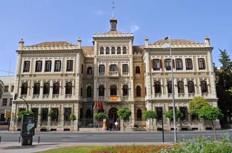 Los nuevos estatutos de la UMU no superan el corte y la universidad repetirá la votación