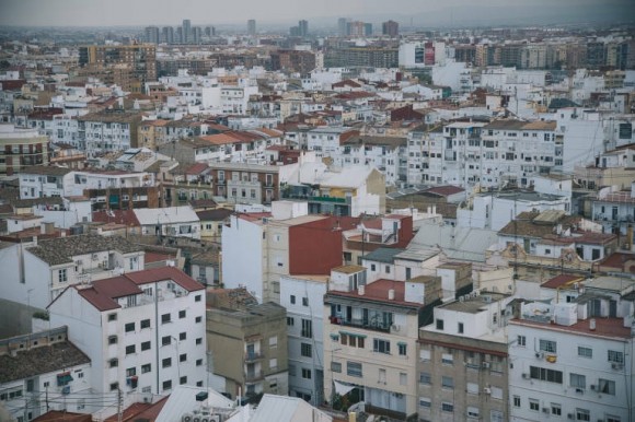 La EVHA adjudica la gestión social de sus viviendas públicas en Alicante y queda desierto Valencia y Castellón