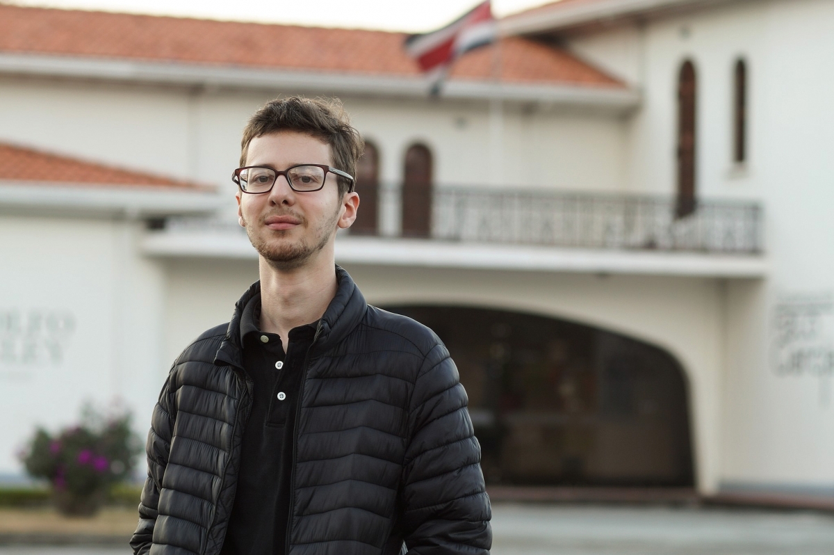El costarricense Roberto Cambronero gana el Premio de Novela Fundación Mediterráneo: 
