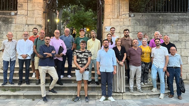 Rechazo vecinal, social y político a la macroplanta fotovoltaica que Iberdrola proyecta en Alcoy
