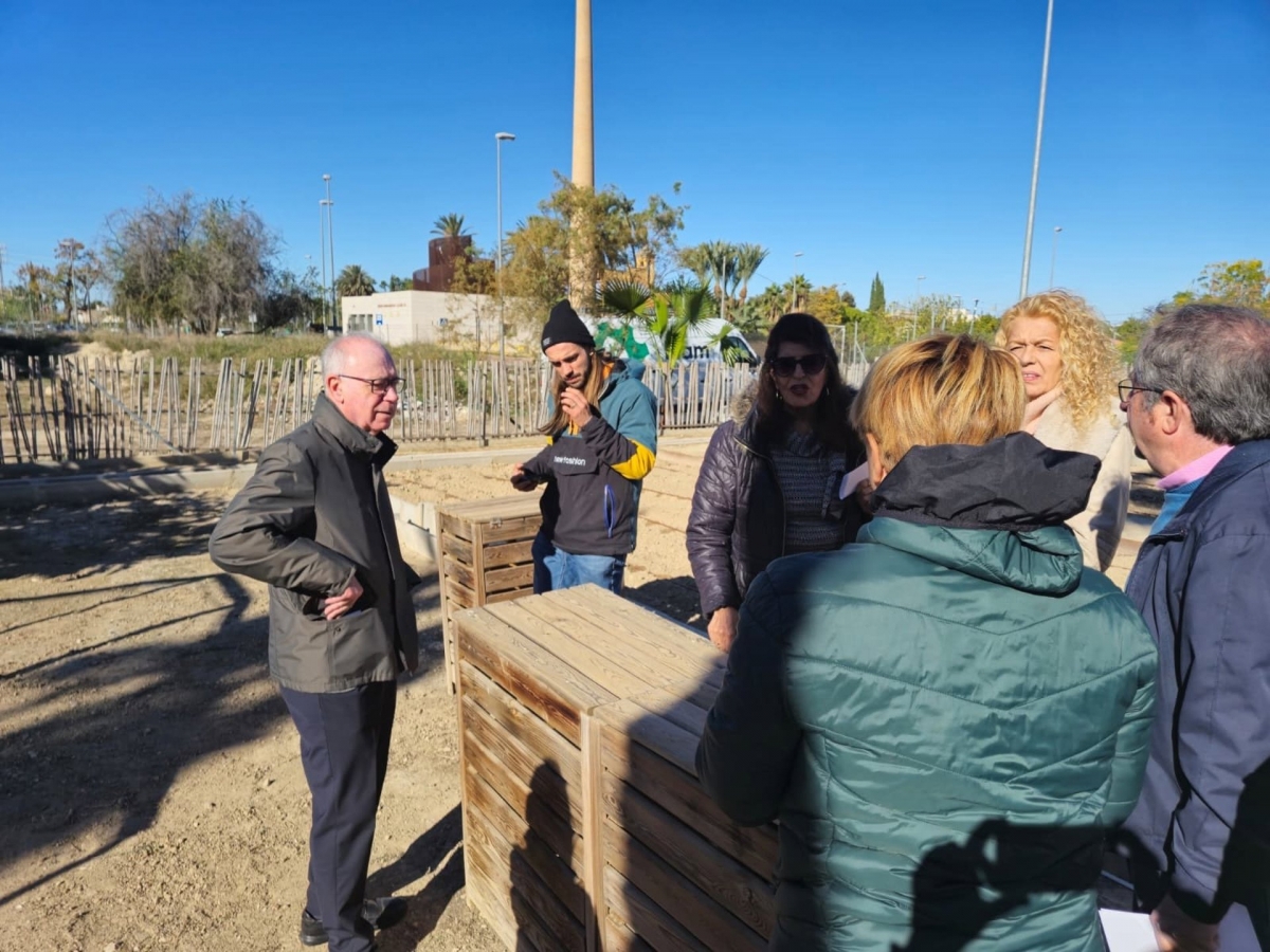 Ocho nuevos usuarios reciben sus parcelas en los Huertos de Ocio de Murcia
