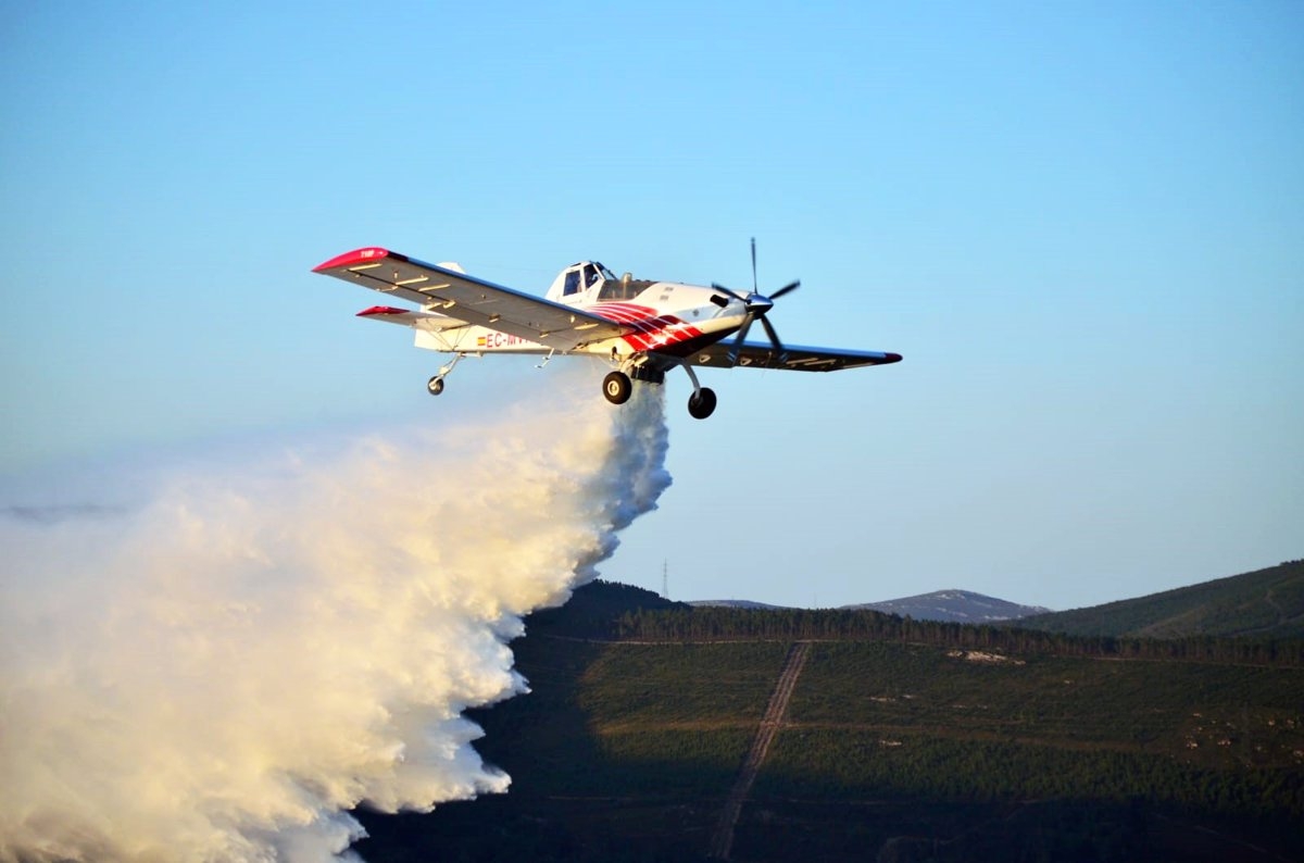 El Consell autoriza licitar los aviones para extinguir incendios forestales hasta 2028 