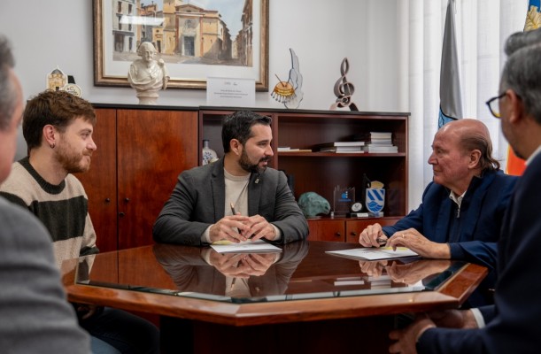 L'Alcora y la Fundación Torrecid firman un convenio para colaborar en la recuperación de la Real Fábrica