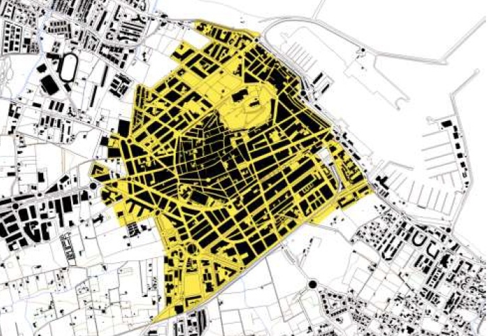 Dénia suspende la concesión de licencias para locales vinculados a asociaciones de fumadores de cannabis en el centro urbano