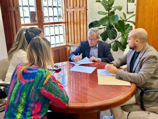 Monforte del Cid habilita un mercado provisional mientras espera la rehabilitación del edificio municipal