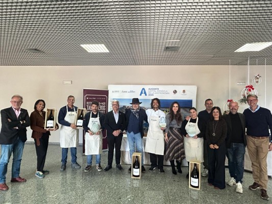 Los salazones de 'Insensato' ganan el primer premio a la mejor tapa de la 'Ruta de Taberneros'