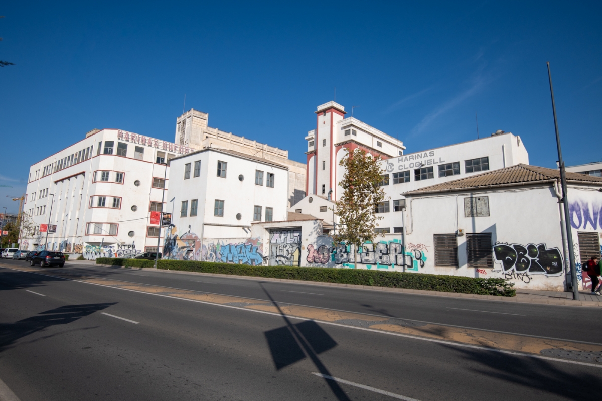 El Consell avala la reordenación de las torres en el plan de Benalúa de Alicante que protege las harineras