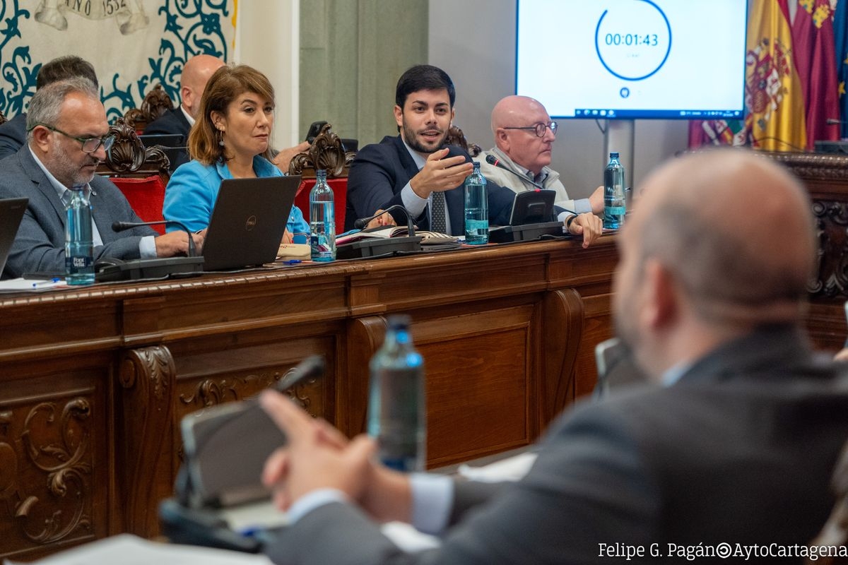 El Ayuntamiento de Cartagena debate hoy más de 40 propuestas sobre patrimonio, servicios, denuncias vecinales y seguridad