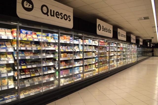 El precio condiciona la cesta de la compra de los murcianos, que cada vez están más concienciados contra el desperdicio