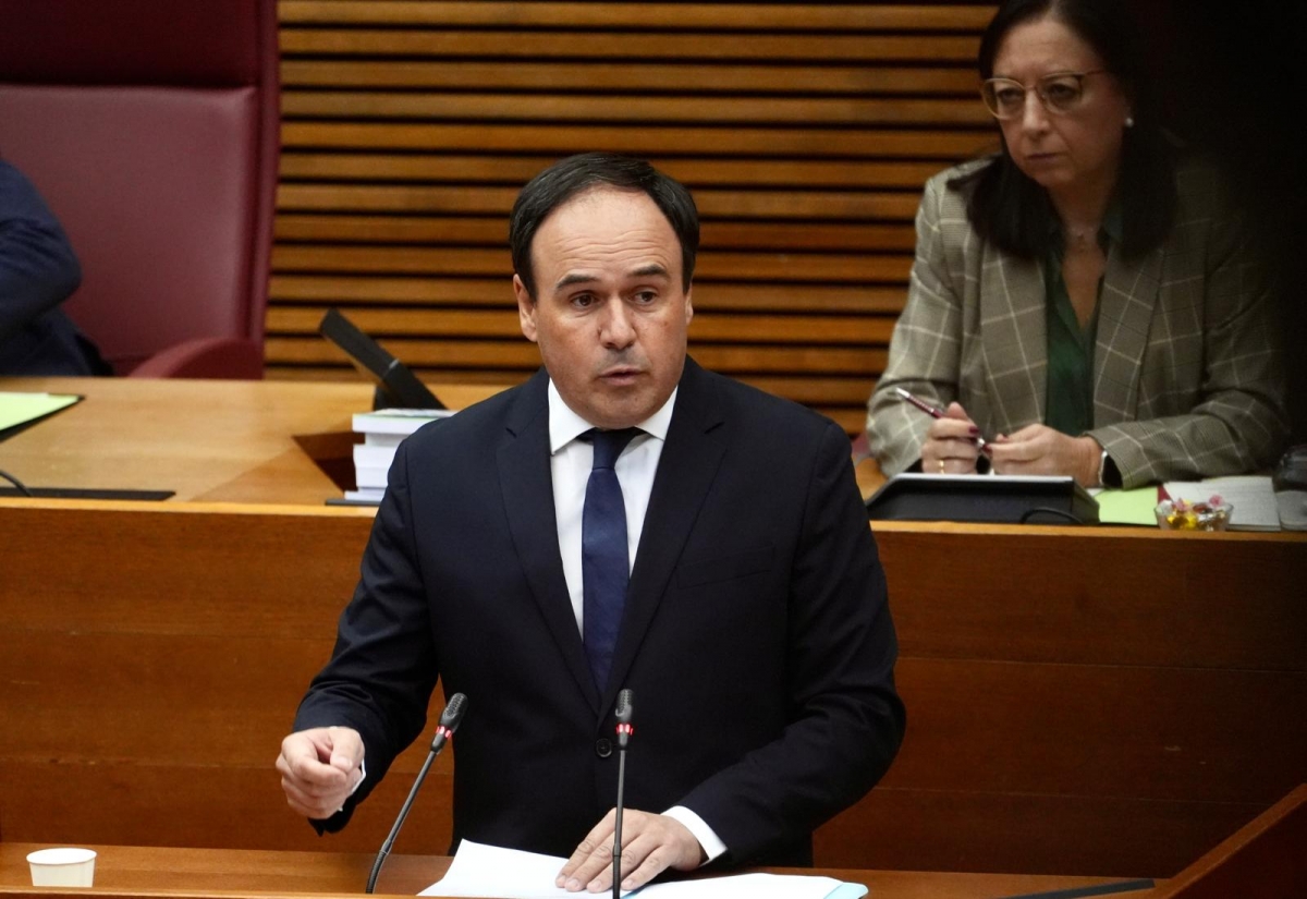 Inmigración, pacto verde y obras hidráulicas, los postulados de Vox que asume Llorca