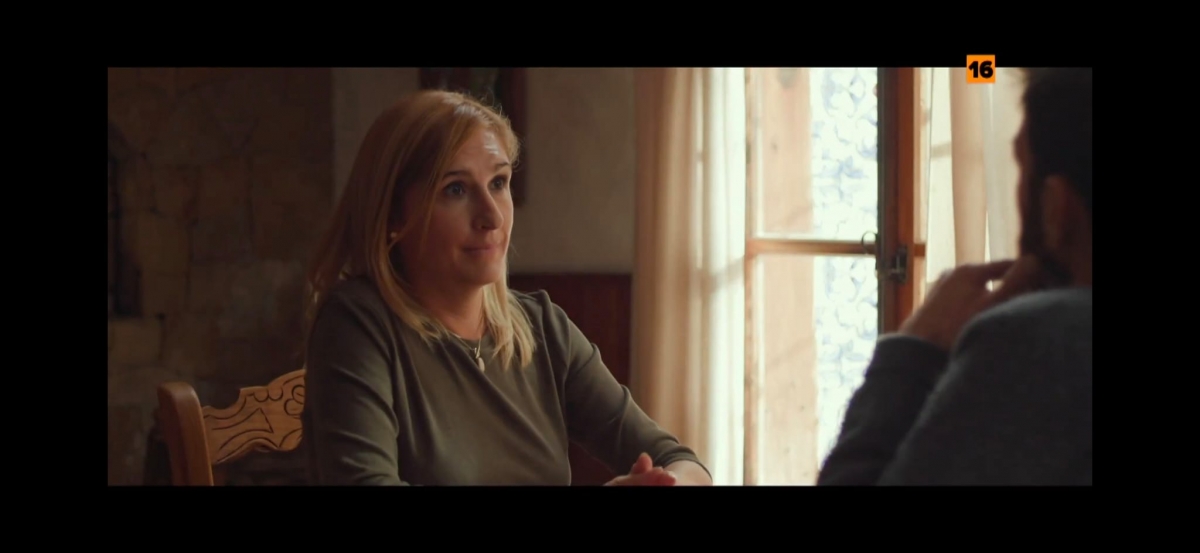 La exconsellera Pradas señala llorando a Mazón por su ausencia en la Dana: 