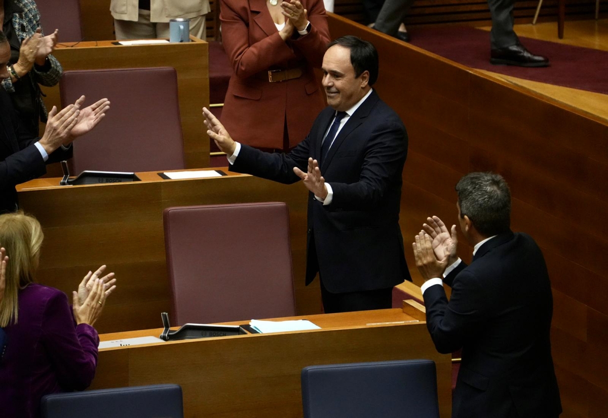 Pérez Llorca, elegido president de la Generalitat Valenciana con los votos de PP y Vox