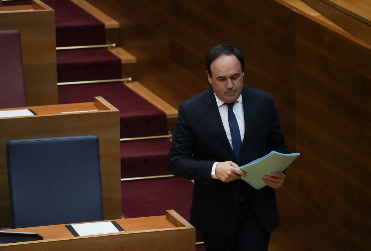 Las promesas fiscales de Pérez Llorca: deducciones para rentas medias, primer año de universidad gratis...