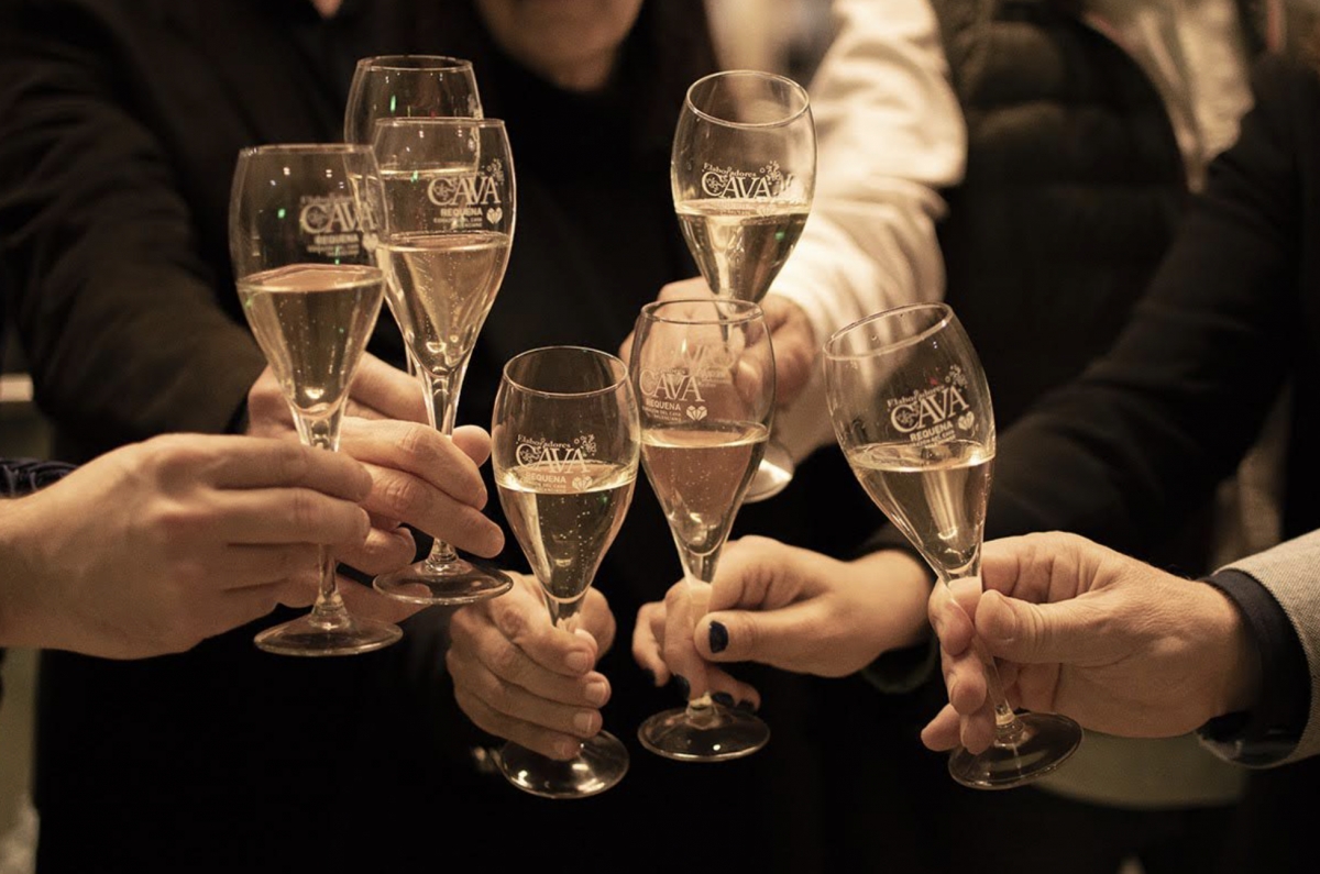 Los 7 Magníficos del Cava de Requena, de Festival en Mercader este sábado 29N