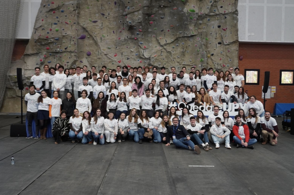 Grupo La Plana reta a 100 estudiantes de la UPV a diseñar un welcome pack en la novena edición de 'Quédate'