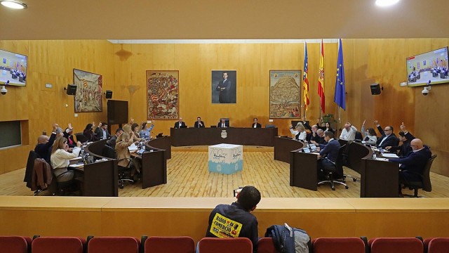Benidorm aprueba el Plan Director que prevé reducir un 15% el consumo de agua potable