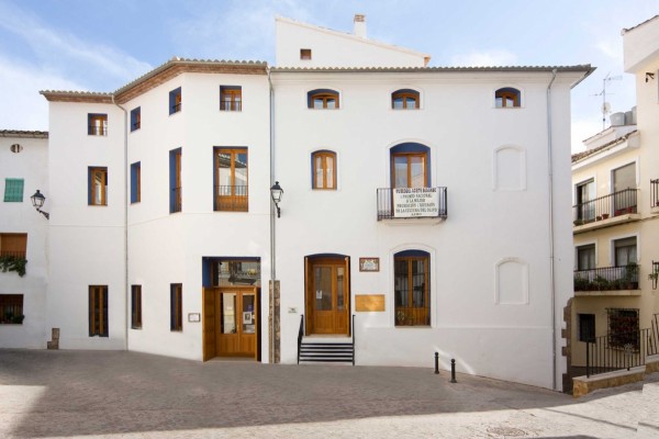 Segorbe moderniza su camping pero se queda sin ofertas para gestionar los apartamentos y el Museo del Aceite