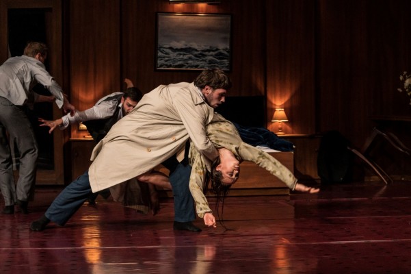 La reconocida compañía belga Peeping Tom lleva su mundo onírico al Teatre Principal