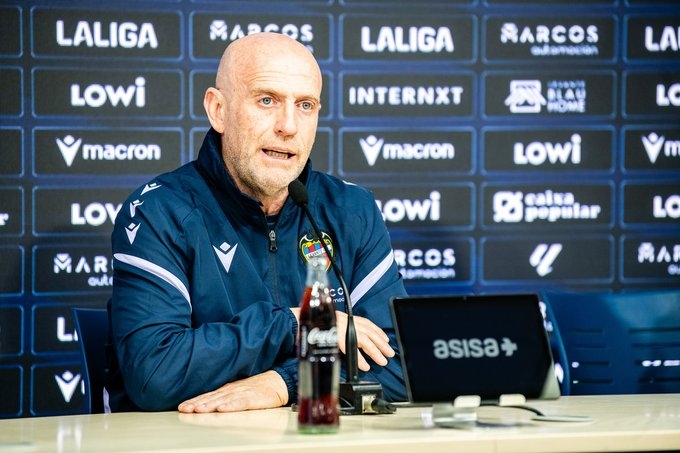 Calero siente confianza del club pero entiende que esté “en boca de todos”