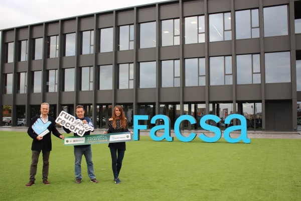 Facsa revalida su compromiso con el 10K de Castelló y se convierte un año más en su patrocinador principal