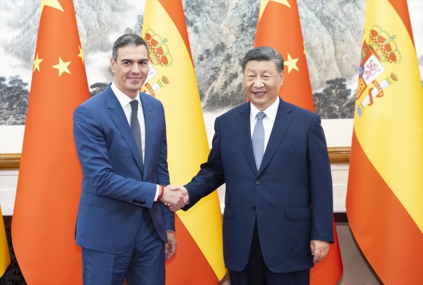 Sánchez defiende ante Xi soluciones beneficiosas para todos ante el choque comercial con la UE
