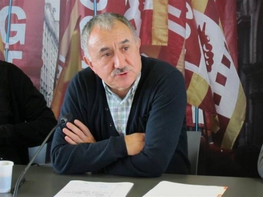 Álvarez (UGT) exige a los políticos que hablen 