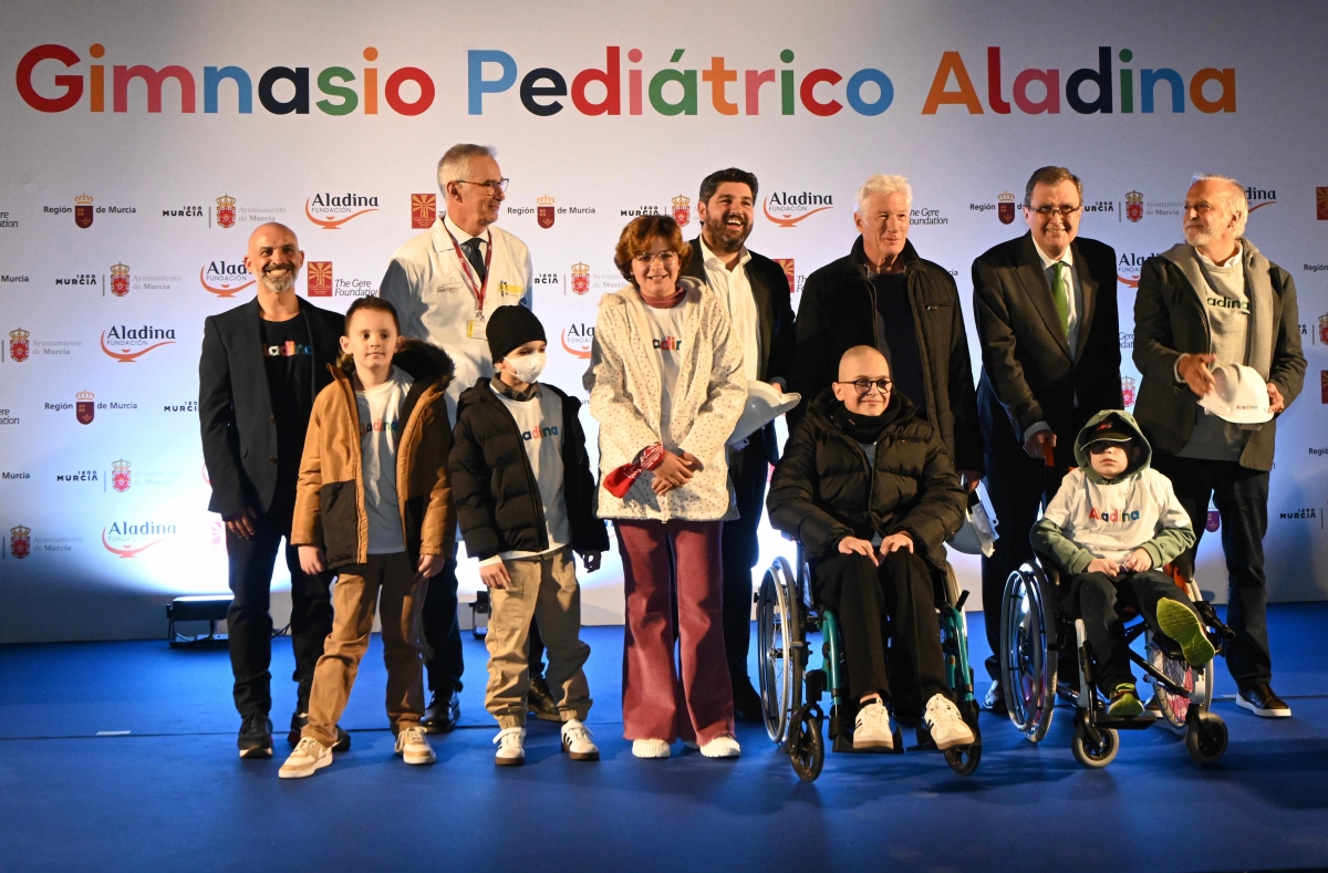 Richard Gere apadrina en Murcia el mayor gimnasio hospitalario de España para niños con cáncer: 