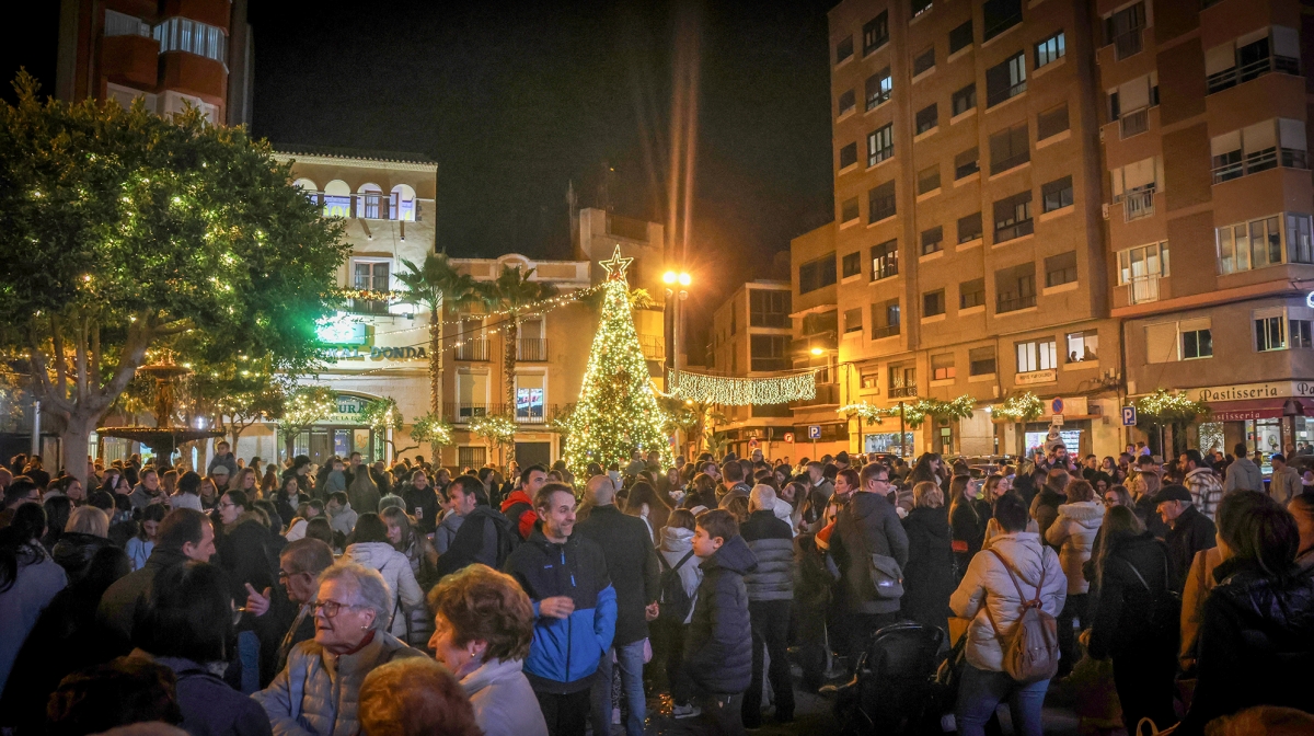 Onda da la bienvenida a la Navidad con el encendido de las luces y la inauguración del Belén municipal